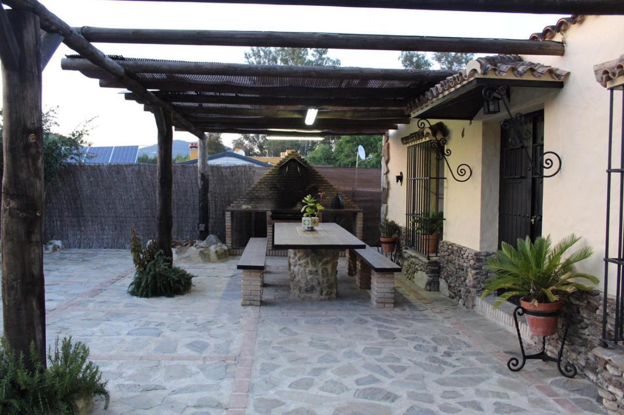 Llano San Ignacio Pensionat El Bosque Exteriör bild